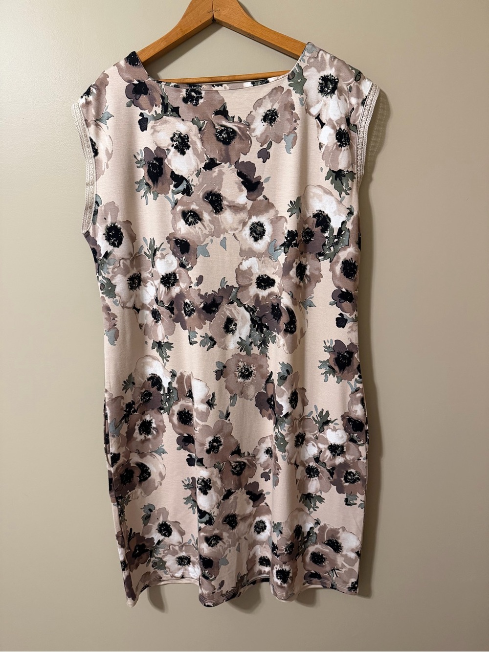 Isaac Mizrahi dress